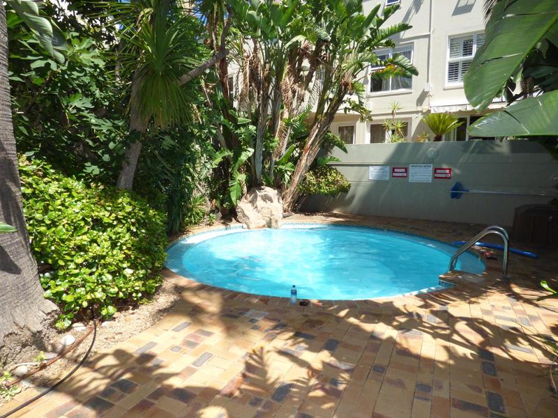 To Let 1 Bedroom Property for Rent in Fresnaye Western Cape